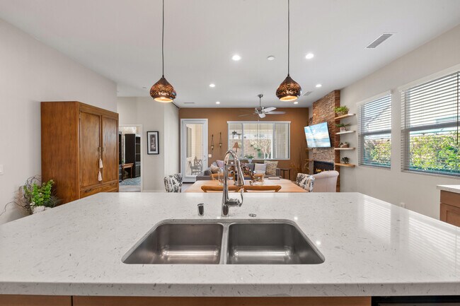 Building Photo - 78863 Amare Way