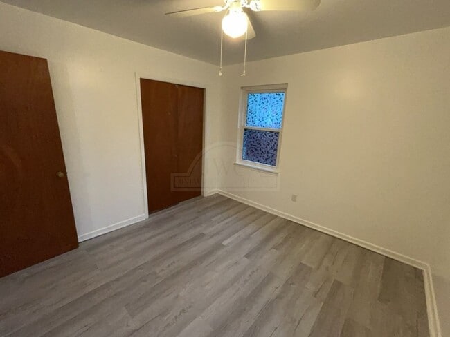 Building Photo - 1104 S 23rd St