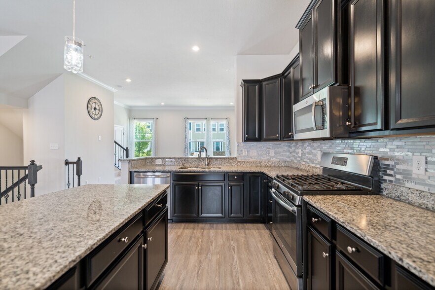 Building Photo - 521 Tuscarora Rd