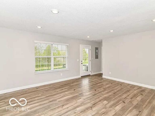 Building Photo - 6886 Sunstone Pl