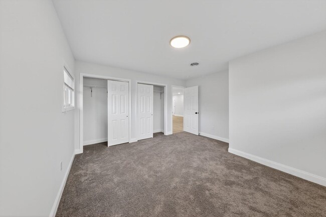 Building Photo - Newly Renovated 4BR/2BA in Newark - $2,400.00