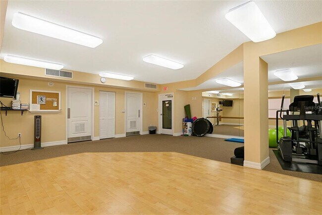 Building Photo - 4516 Seagull Dr