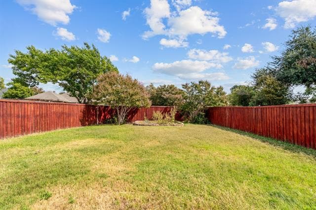 Building Photo - 2513 Willowdale Dr