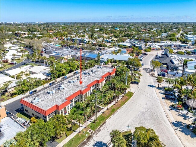 Building Photo - 137 Avenida Messina