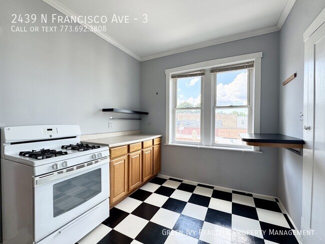 Building Photo - 2439 N Francisco Ave