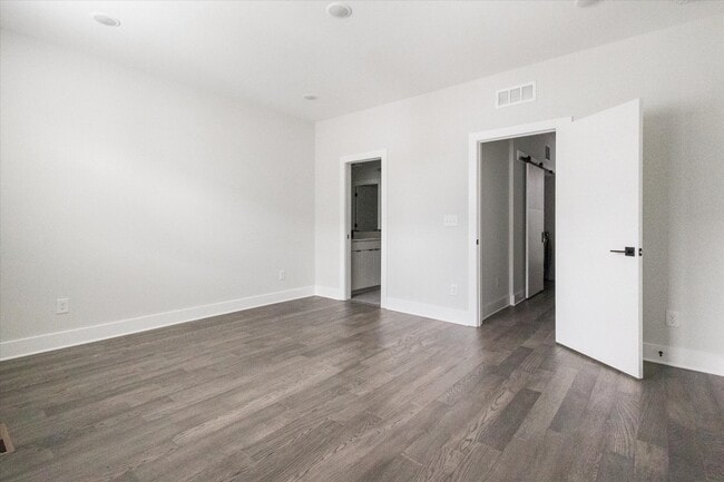 Building Photo - 1225 Minter Pl