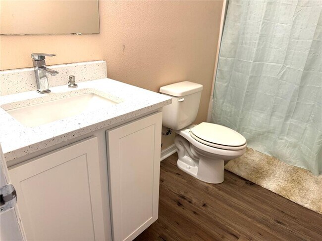 Building Photo - 256 Begonia Ln