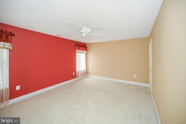 Building Photo - 13784 Charismatic Way