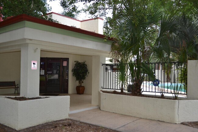 Building Photo - 317 Mabry St