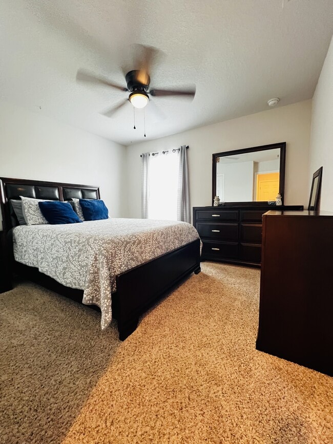 Building Photo - 603 Champ Trl