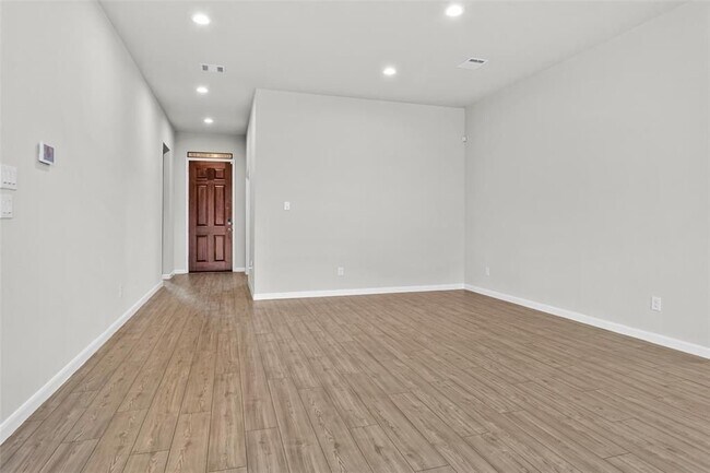 Building Photo - 10220 Goose Creek Ln