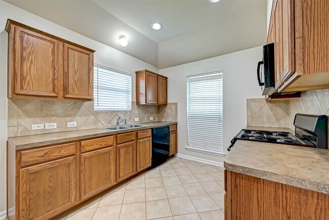 Building Photo - 9006 N Jewel Bend Ln