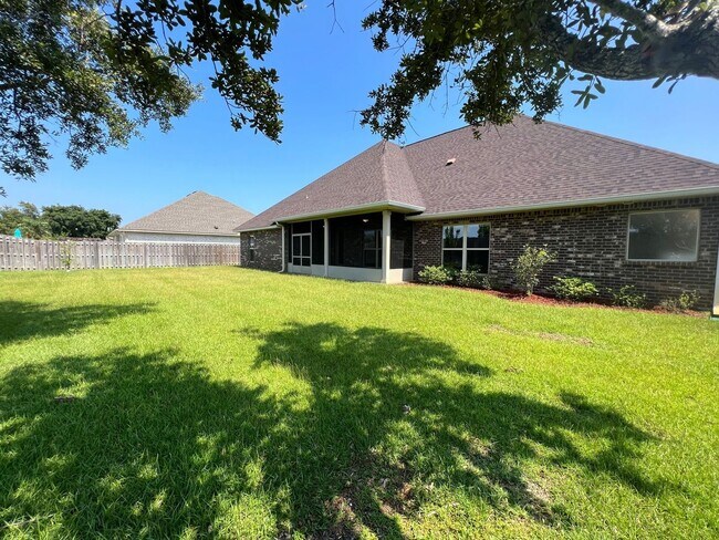 Building Photo - 5148 Sandy Shores Dr