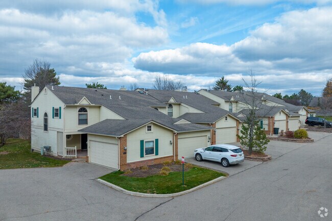 Building Photo - Walnut Woods Condominiums