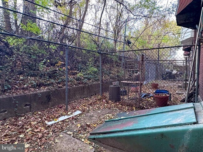 Building Photo - 934 N Fallon St