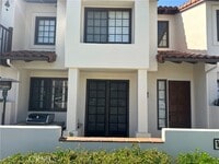 Building Photo - 415 E Bougainvillea Ln