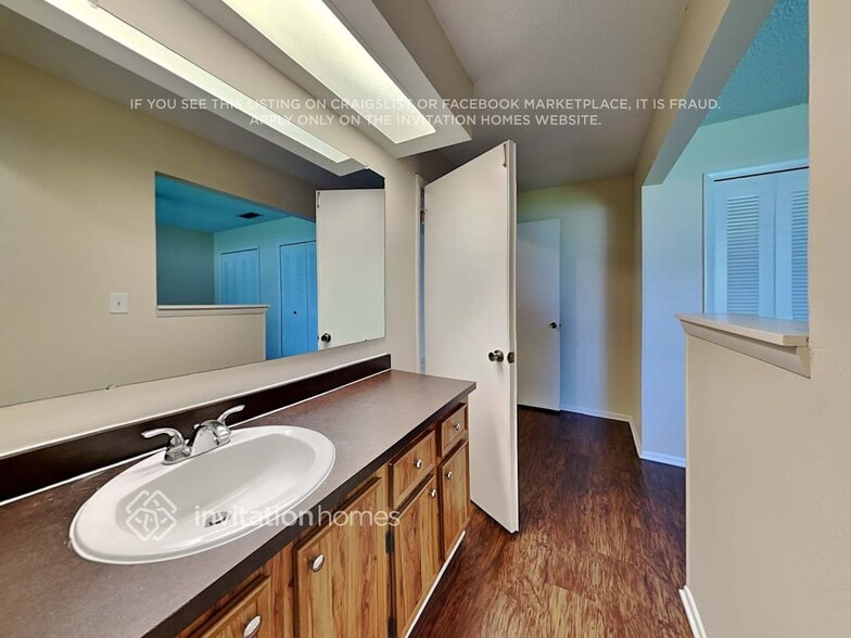 Building Photo - 3504 Yale Cir