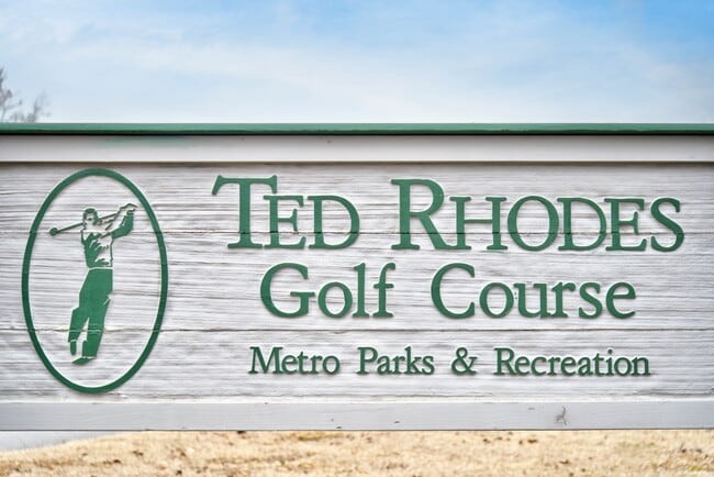 Building Photo - 2009 23rd Ave N