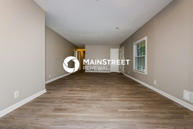 Building Photo - 3 Bedroom Pet-Friendly Home in Decatur, GA with Main Street Renewal
