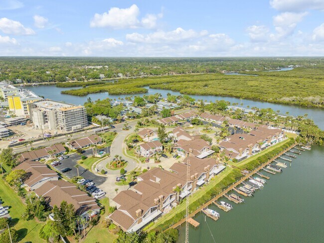 Building Photo - 129 Lagoon Ct