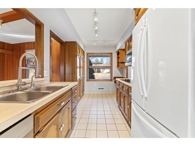 Building Photo - 5528 Merritt Cir