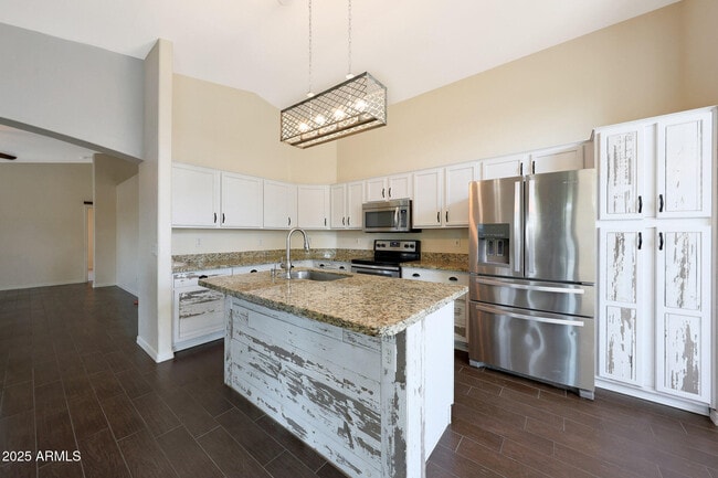 Building Photo - 14635 N 147th Ln