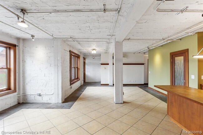 Building Photo - 78 Watson St