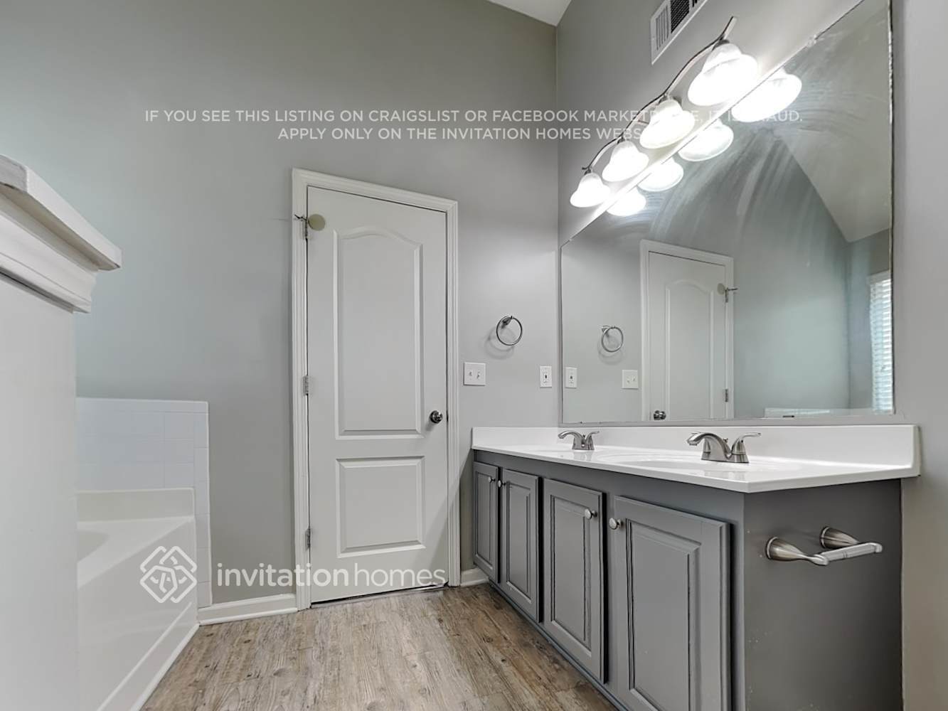 Building Photo - 225 Baltimore Ave