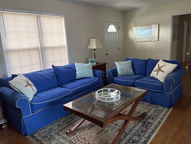 Building Photo - Fully Furnished rental in Pelletier