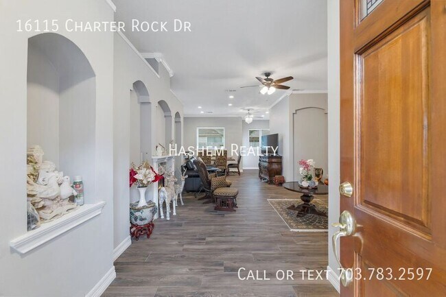 Building Photo - 16115 Charter Rock Dr