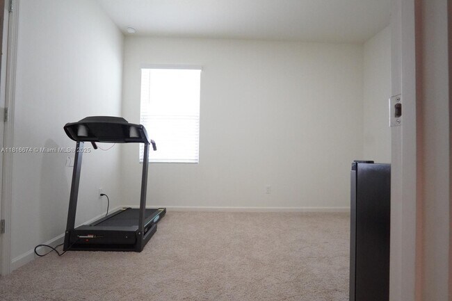 Building Photo - 10770 SW Vasari Way