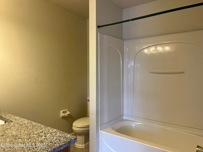 Building Photo - 605 Margie Dr