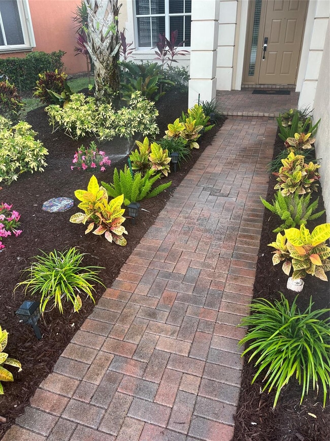 Building Photo - 12200 NW 77th Manor