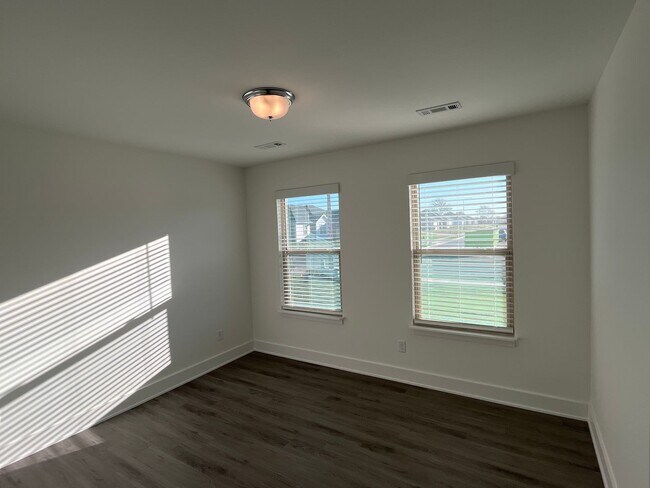 Building Photo - Welcome Home! Beautiful New Build in Republic