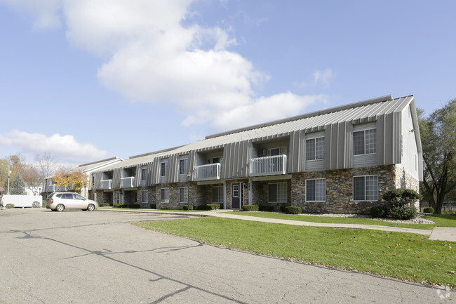 Building Photo - Saw Mill Creek Apartments