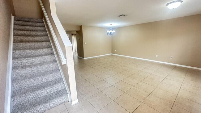 Building Photo - 5925 Manchester Way