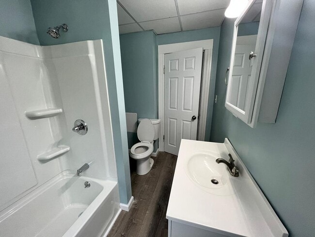 Building Photo - 16 Olivine St