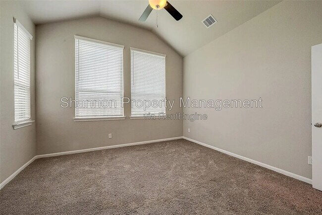 Building Photo - 2559 Terrace Point Dr