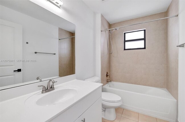 Building Photo - 465 NE 194th Terrace