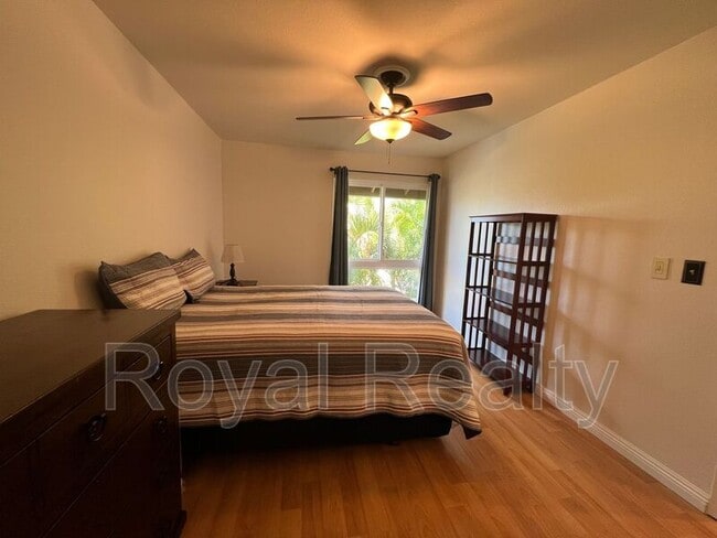 Building Photo - 140 Uwapo Rd