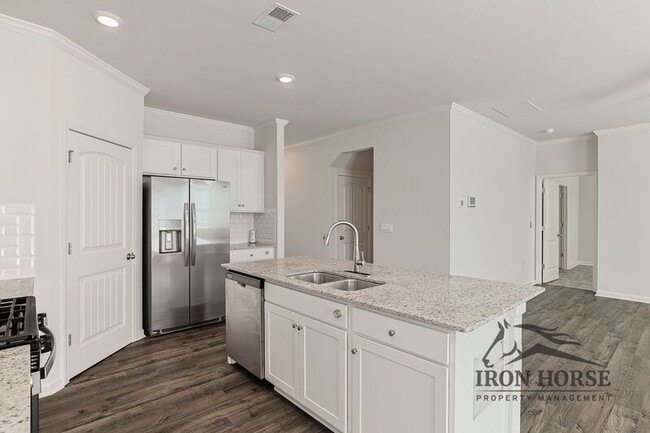 Building Photo - 835 Baker View Ln