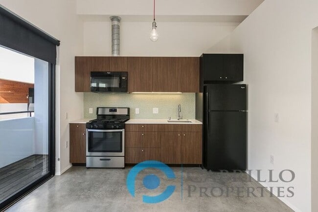 Building Photo - 2870 Fourth Avenue