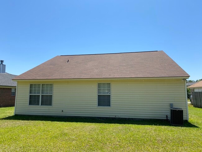 Building Photo - 144 Berwick Lakes Blvd