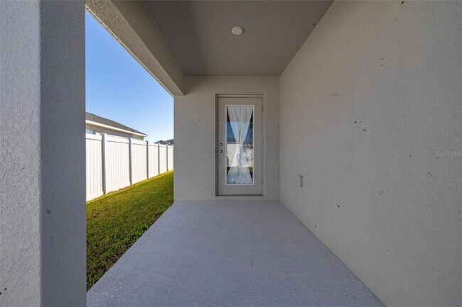 Building Photo - 1750 Daystar Dr