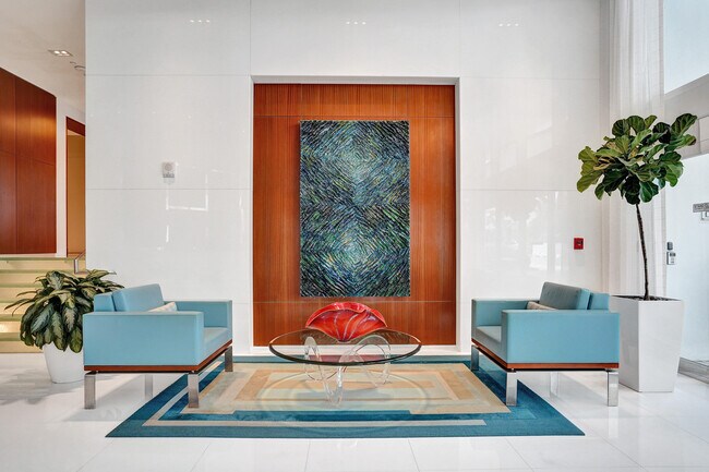 Building Photo - 2821 N Ocean Blvd