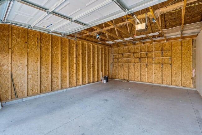 Building Photo - Pasadena Avenue