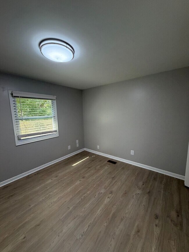 Building Photo - 601 Woodingham Dr