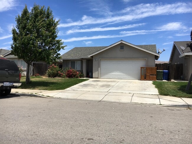 Building Photo - 585 Viejo Gabriel