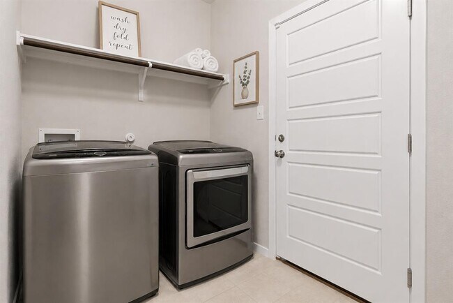 Building Photo - 8017 Flintlock Cir
