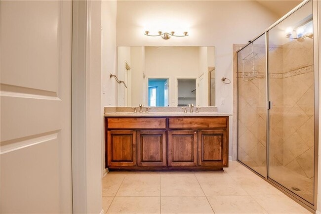 Building Photo - 2328 Lookout Range Dr